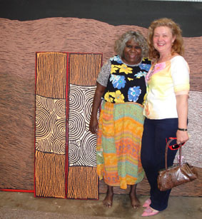 Photo: Tjawina Porter Nampitjinpa (B.1950) and Aniela Kos, 2006 in Alice Springs